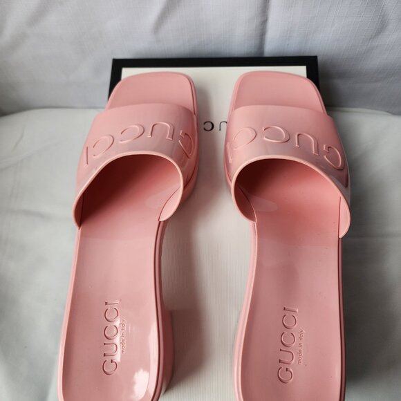 Gucci Women’s Rubber Slide Sandals (GG Embossed), Brand New, Pink, Size 40. - Picture 5 of 16